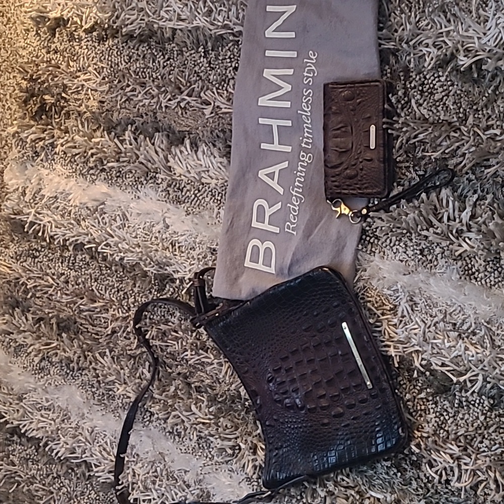**Brahmin***COCO  BROWN  CROSSBODY BRAHMIN   WITH MATCHING WALLET!!!!!